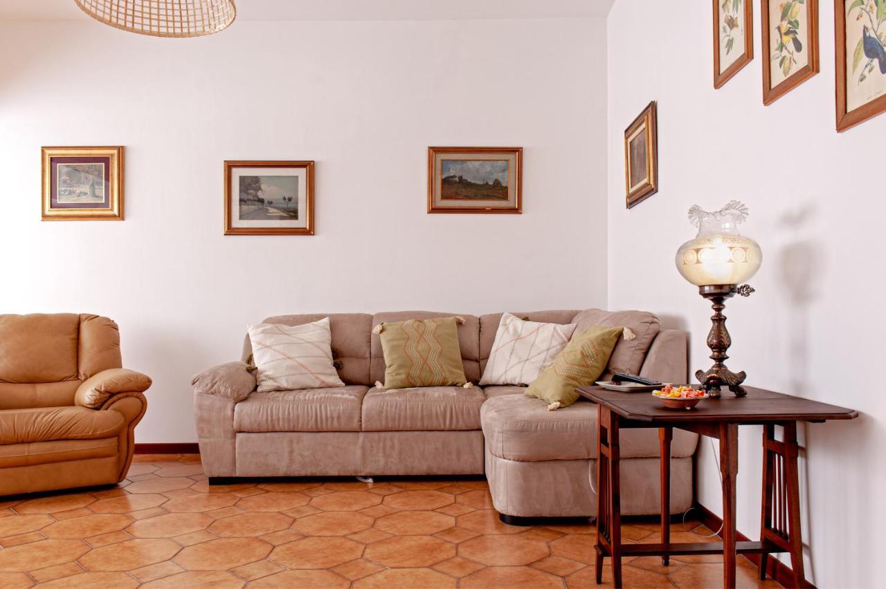 Appartement Casina Di Liliana à Livourne Extérieur photo
