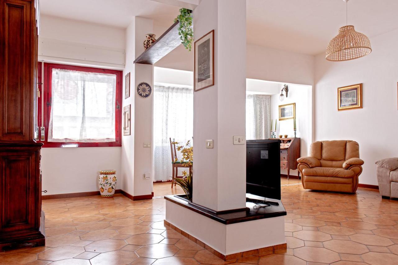 Appartement Casina Di Liliana à Livourne Extérieur photo